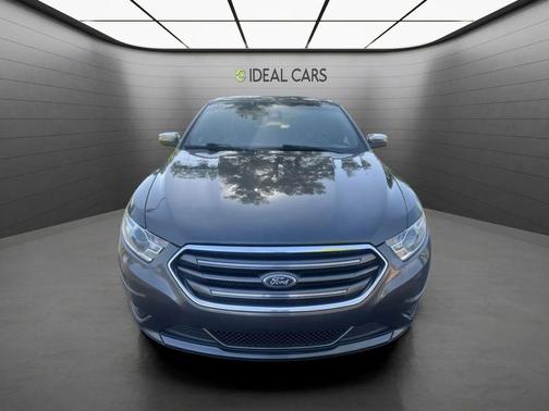 Magnetic 2019 Ford Taurus Limited