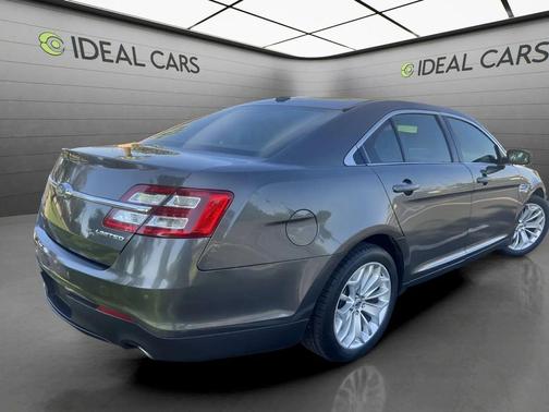 Magnetic 2019 Ford Taurus Limited