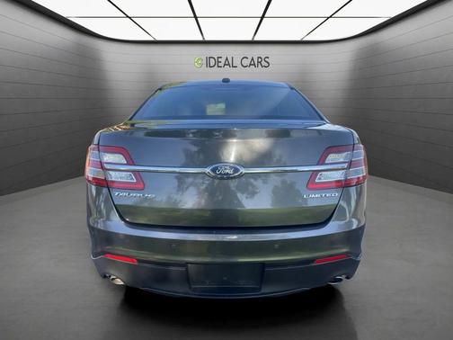 Magnetic 2019 Ford Taurus Limited