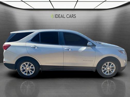 Silver Ice Metallic 2019 Chevrolet Equinox 1LT