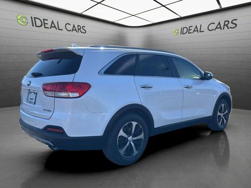 Snow White Pearl 2017 Kia Sorento EX