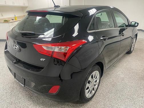 2017 Hyundai Elantra GT Base