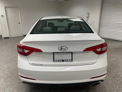 2017 Hyundai SONATA Base