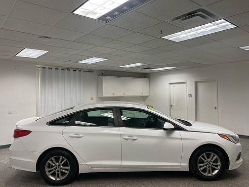 2017 Hyundai SONATA Base