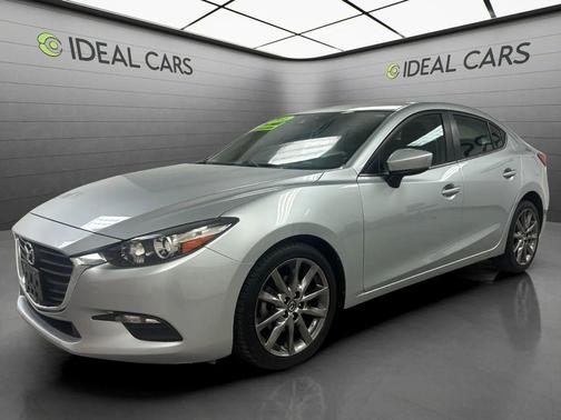Sonic Silver Metallic 2018 Mazda Mazda3 Touring