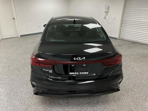 2024 Kia Forte LX