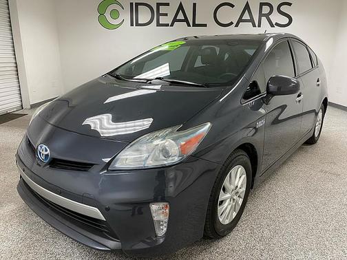 2013 Toyota Prius Plug-in Base