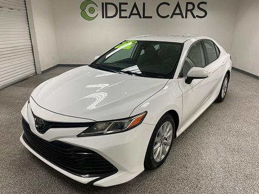 2019 Toyota Camry LE