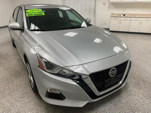 2021 Nissan Altima S FWD