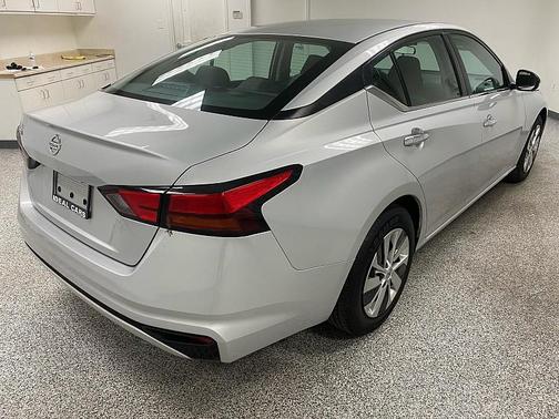 2021 Nissan Altima S FWD