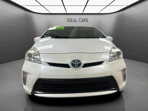 Super White 2012 Toyota Prius Three