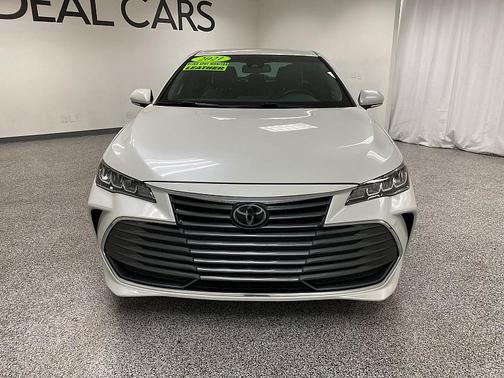 2021 Toyota Avalon XLE