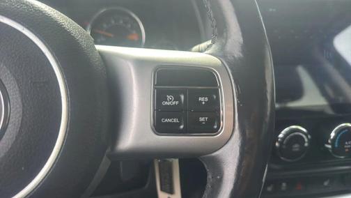 Granite Crystal Metallic Clearcoat 2016 Jeep Compass Latitude
