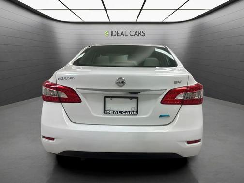 Aspen White 2013 Nissan Sentra SV