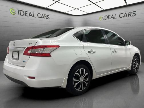 Aspen White 2013 Nissan Sentra SV