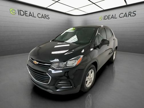 Mosaic Black Metallic 2020 Chevrolet Trax LS