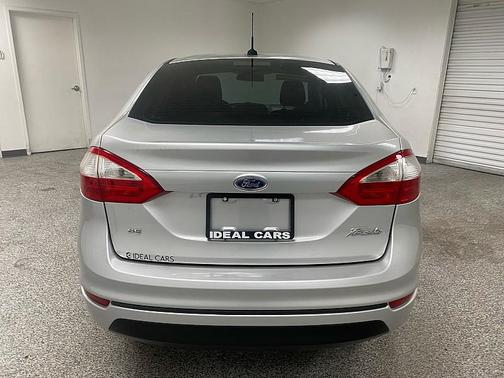 2016 Ford Fiesta SE