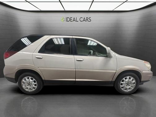 Frost White/Light Sandrift Metallic 2005 Buick Rendezvous CXL