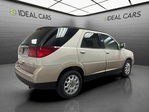 Frost White/Light Sandrift Metallic 2005 Buick Rendezvous CXL