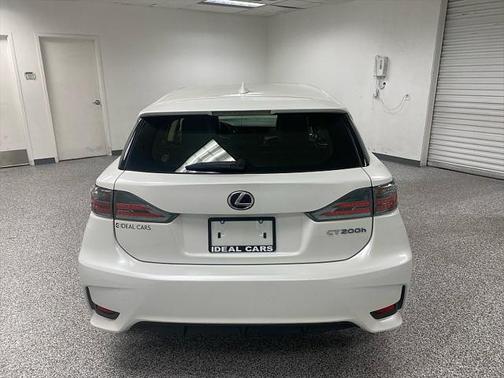 2014 Lexus CT 200h Hybrid