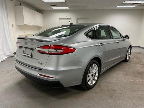 2020 Ford Fusion Plug-In Hybrid Titanium