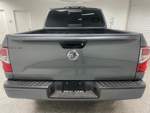 2017 Nissan Titan S