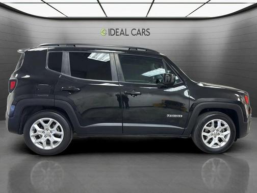 Black 2018 Jeep Renegade Latitude