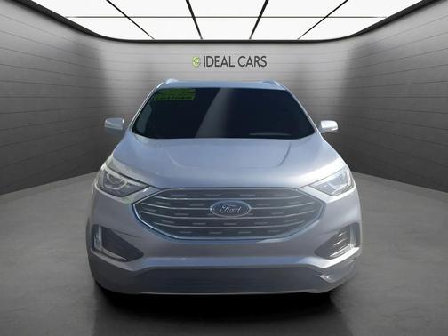 Iconic Silver 2020 Ford Edge SEL