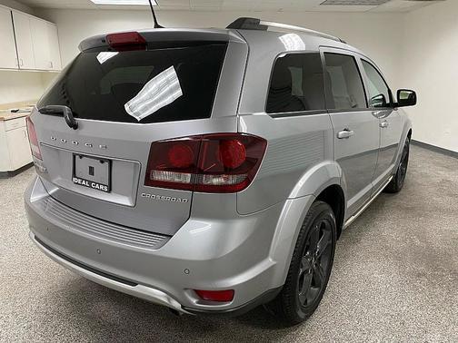 2020 Dodge Journey Crossroad