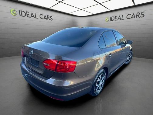 Bronze 2014 Volkswagen Jetta Auto S