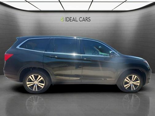 Black Forest Pearl 2017 Honda Pilot EX-L