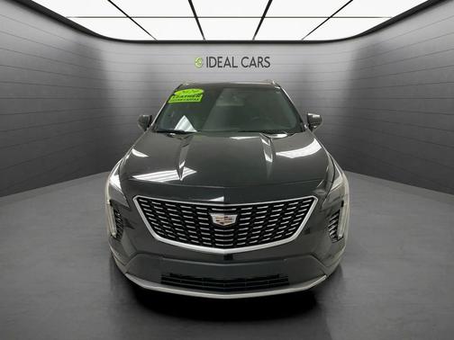 Stellar Black Metallic 2020 Cadillac XT4 Premium Luxury
