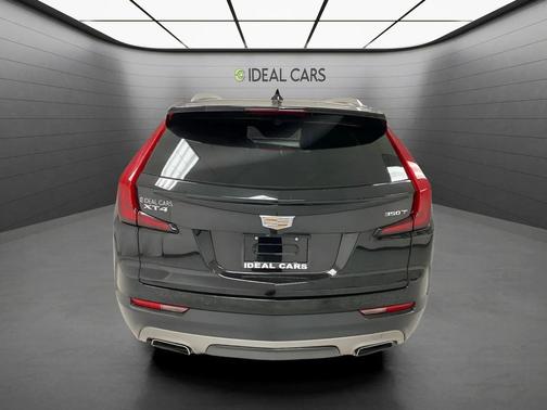 Stellar Black Metallic 2020 Cadillac XT4 Premium Luxury