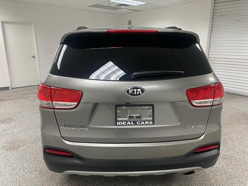 2017 Kia Sorento EX