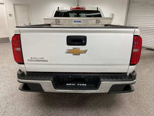 Summit White 2016 Chevrolet Colorado WT