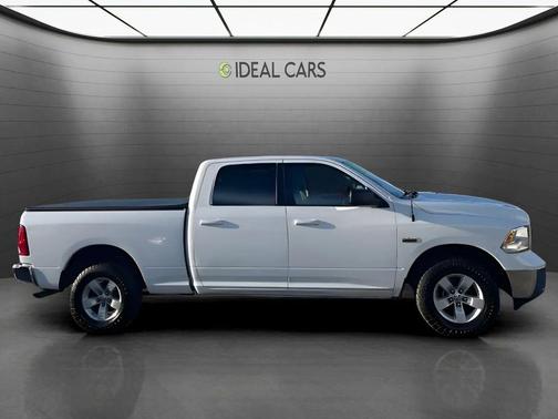 Bright White Clearcoat 2020 RAM 1500 Classic SLT