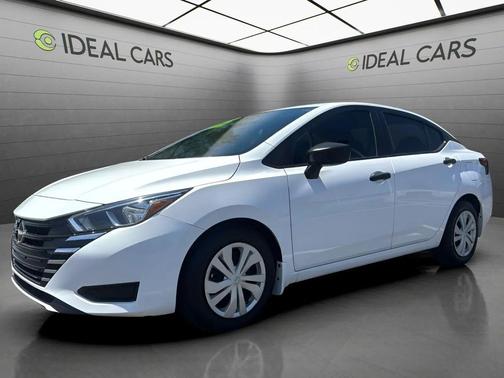 Aspen White TriCoat 2023 Nissan Versa 1.6 S
