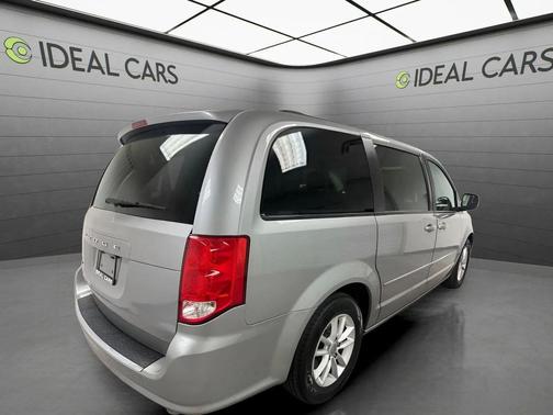 Billet Metallic 2017 Dodge Grand Caravan SXT