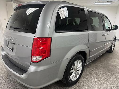 Billet Metallic 2017 Dodge Grand Caravan SXT