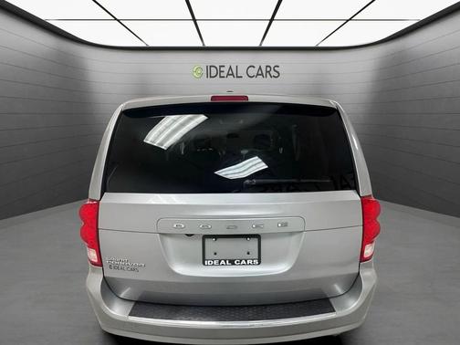 Billet Metallic 2017 Dodge Grand Caravan SXT