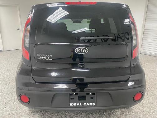 2019 Kia Soul Base