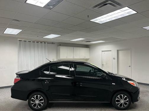 2024 Mitsubishi Mirage G4 ES