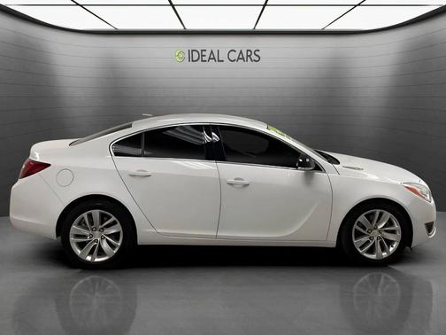 White Frost Tricoat 2016 Buick Regal Turbo