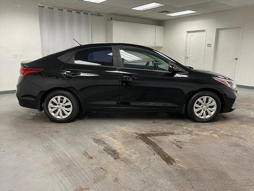 2020 Hyundai Accent SE