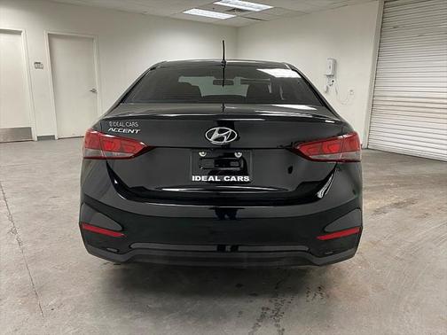 2020 Hyundai Accent SE