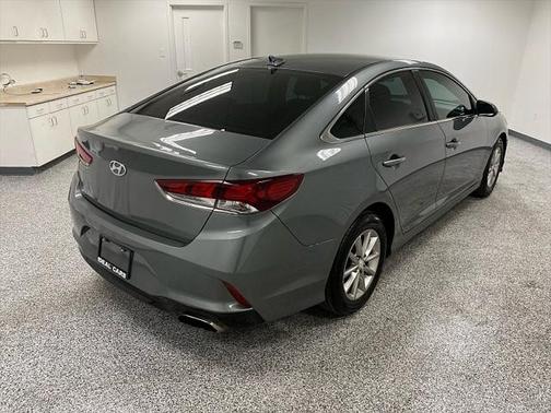 2018 Hyundai SONATA SE