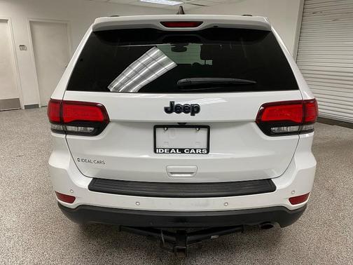Bright White Clearcoat 2020 Jeep Grand Cherokee Upland