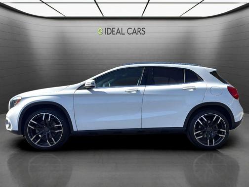 Cirrus White 2018 Mercedes-Benz GLA 250 Base