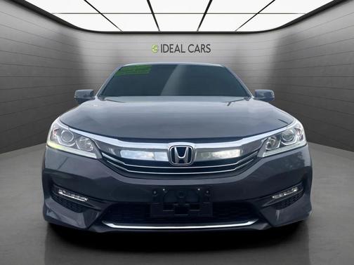 Lunar Silver Metallic 2017 Honda Accord EX-L