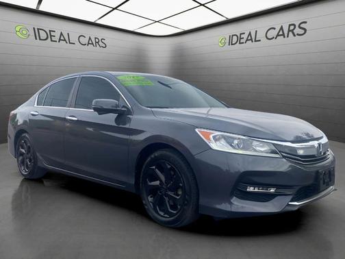 Lunar Silver Metallic 2017 Honda Accord EX-L